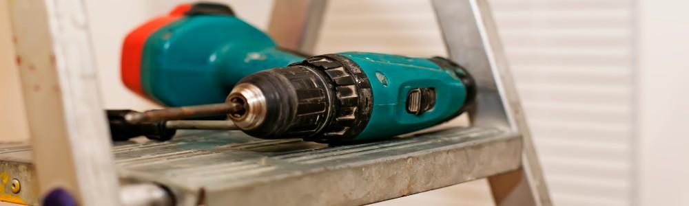|TOP TIPS TO STAY SAFE WHILE USING POWER TOOLS THIS SUMMER