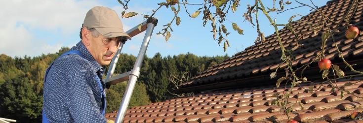 ADVICE FOR CLEANING AND MAINTAINING YOUR GUTTERING