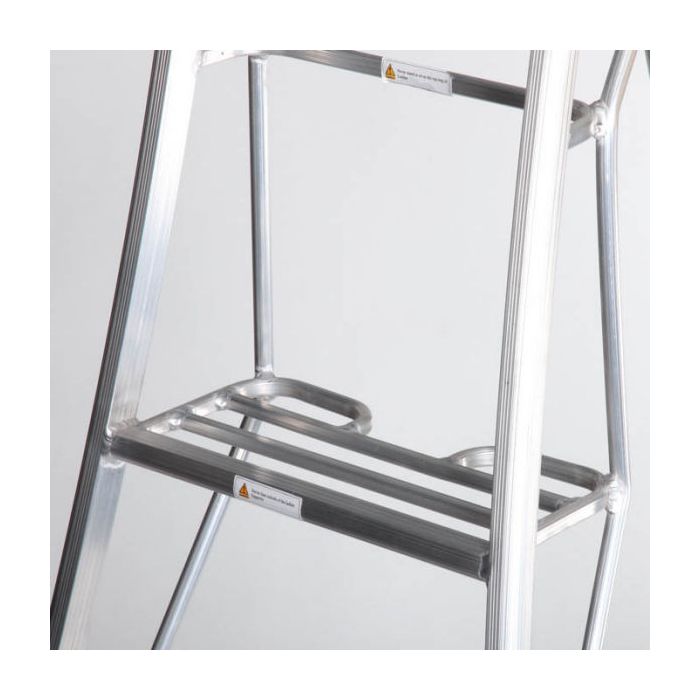 Henchman 4.8m Aluminium Platform Tripod Ladder With 3 Adjustable Legs